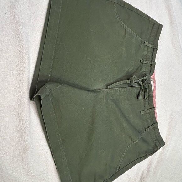 Lee Pants - Lee Women's Green Shorts size 14